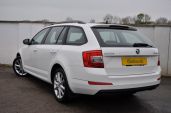 SKODA OCTAVIA 1.6 ELEGANCE TDI CR - 5153 - 5